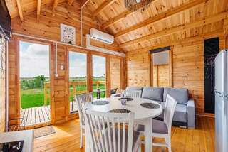 Лоджи Domki Sun & Snow Sztutowska Kępa Штутово Шале с одной спальней-1